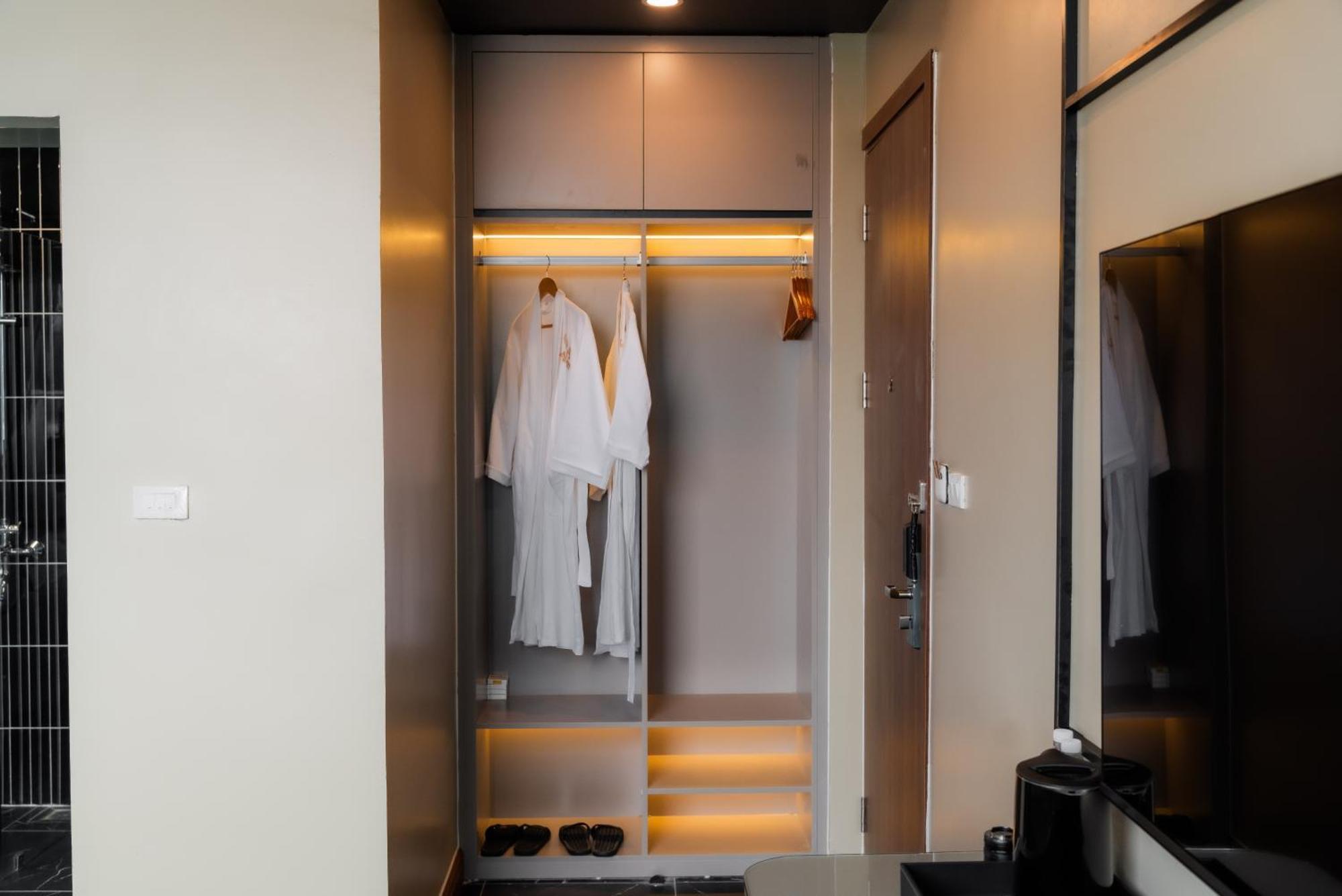 Hotel Lam Anh 6 Ngoai Giao Doan Bt4-10 4*